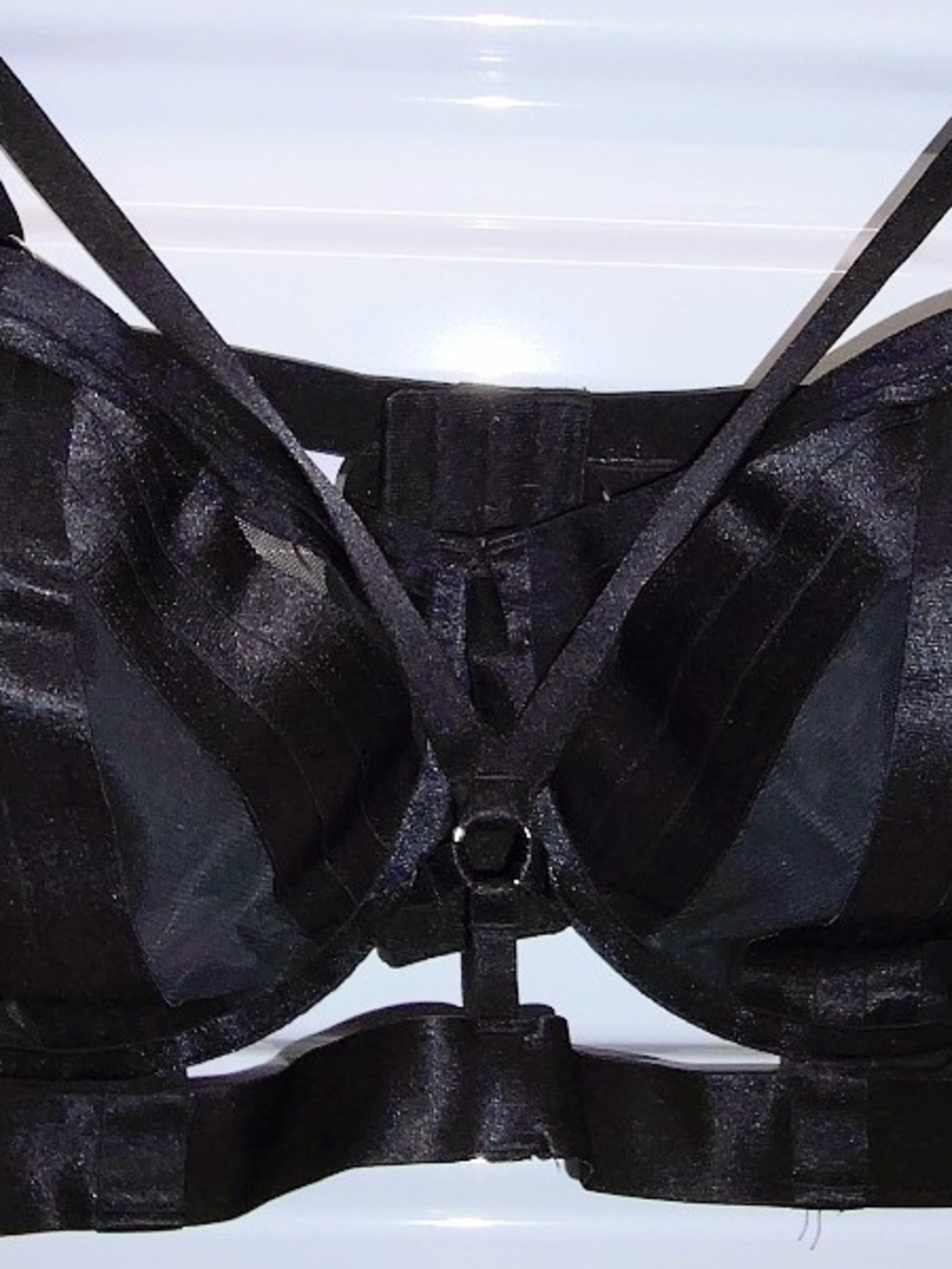 Plus-Size Black Strappy Underwire Bra with Harness Detailing - Picture 3 of 12